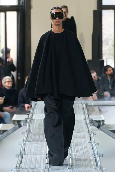 Look 45